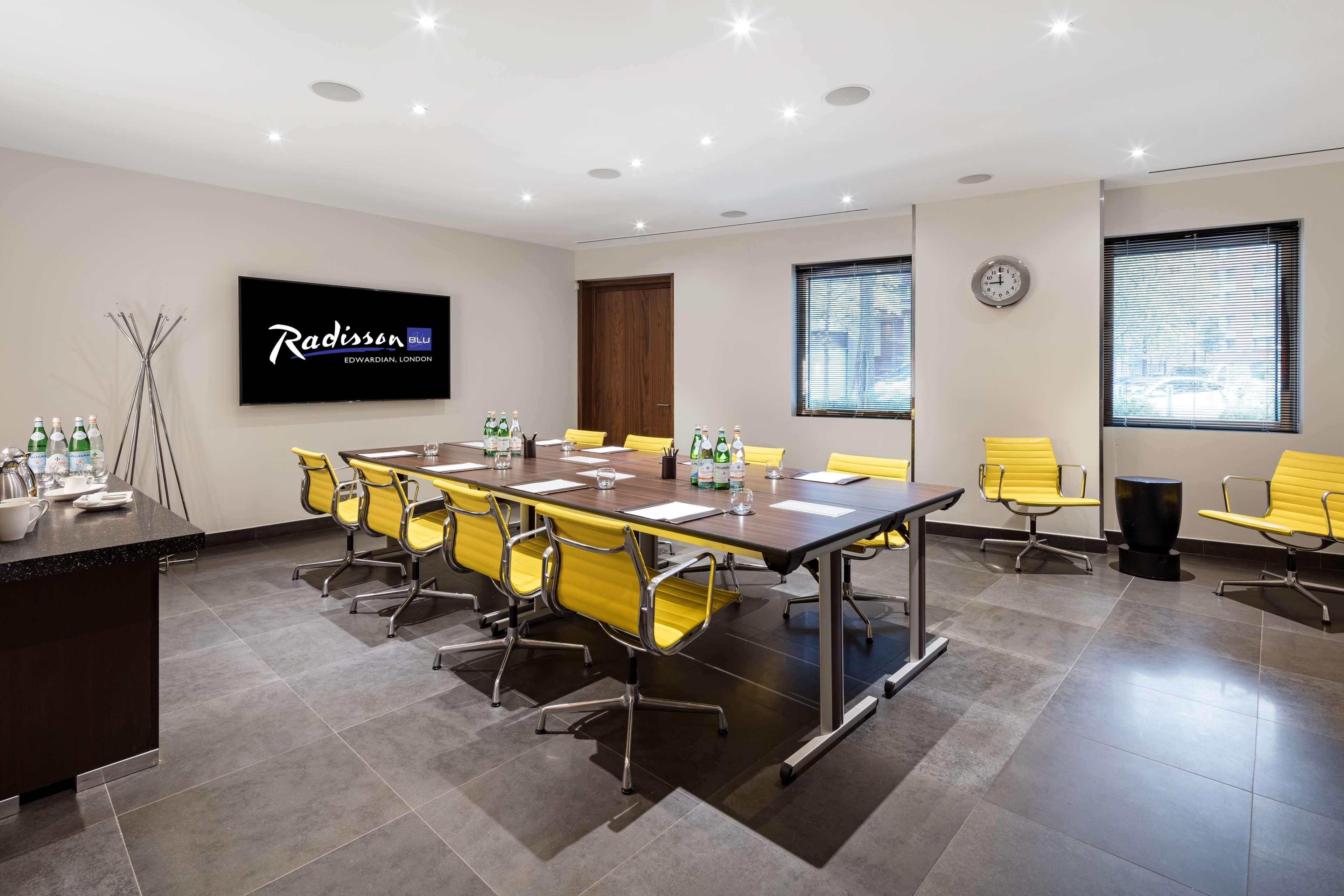 Radisson Blu Hotel, London Canary Wharf East Dış mekan fotoğraf