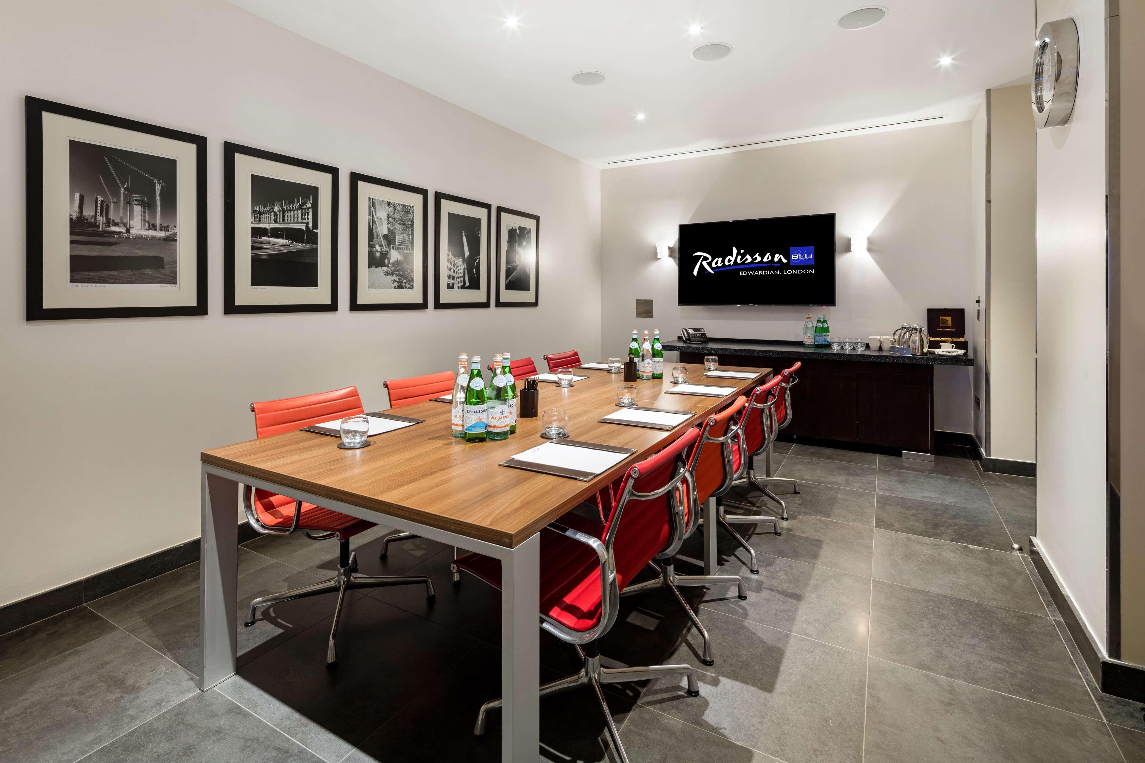 Radisson Blu Hotel, London Canary Wharf East Dış mekan fotoğraf